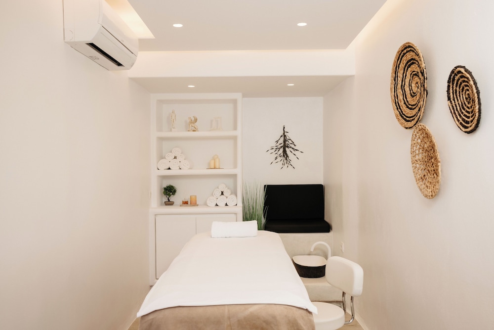 Kouros Art Hotel - Adults Only 60/72