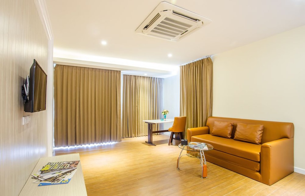 Saint Tropez Beach Resort Hotel 44/74