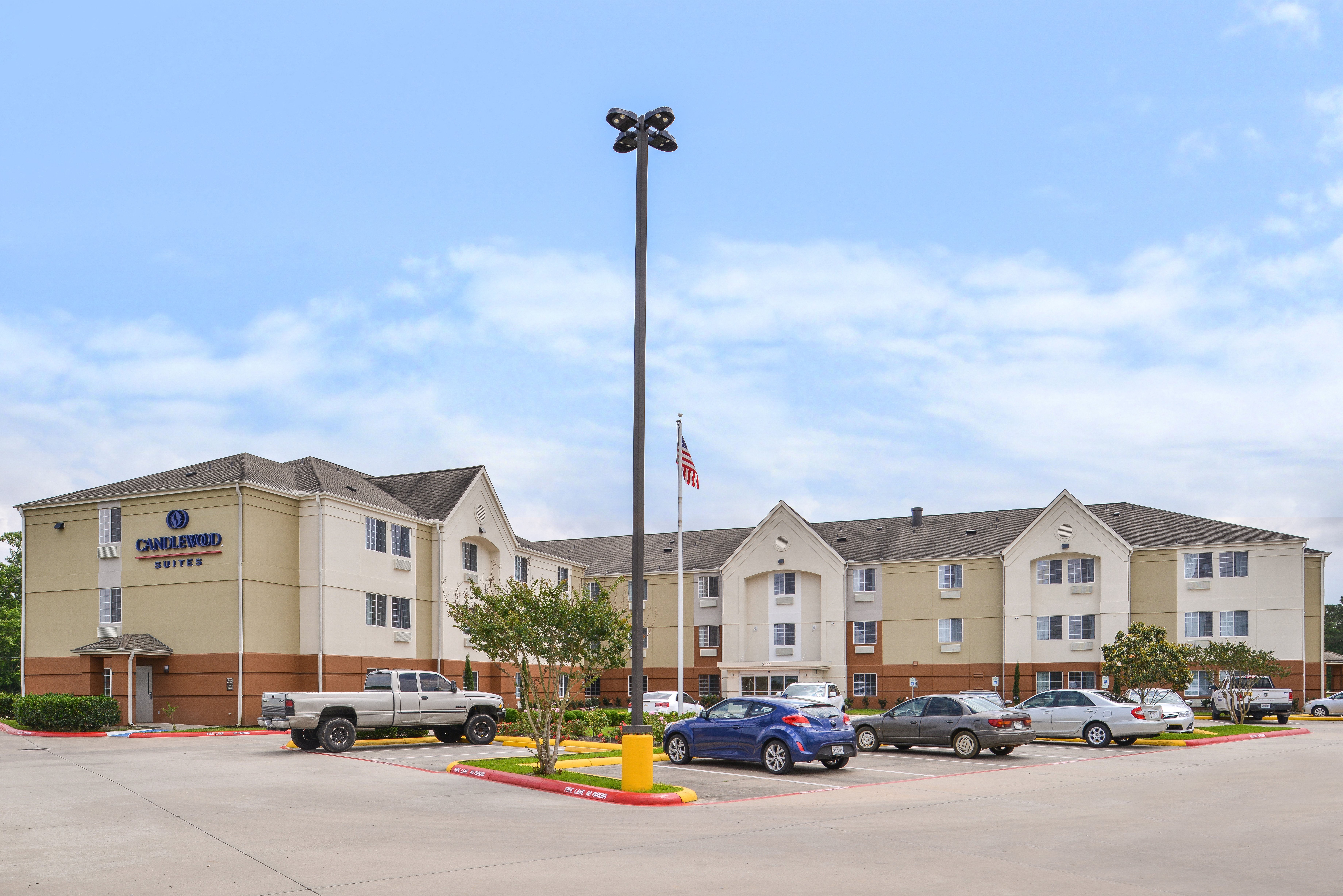CANDLEWOOD SUITES BEAUMONT 26/29