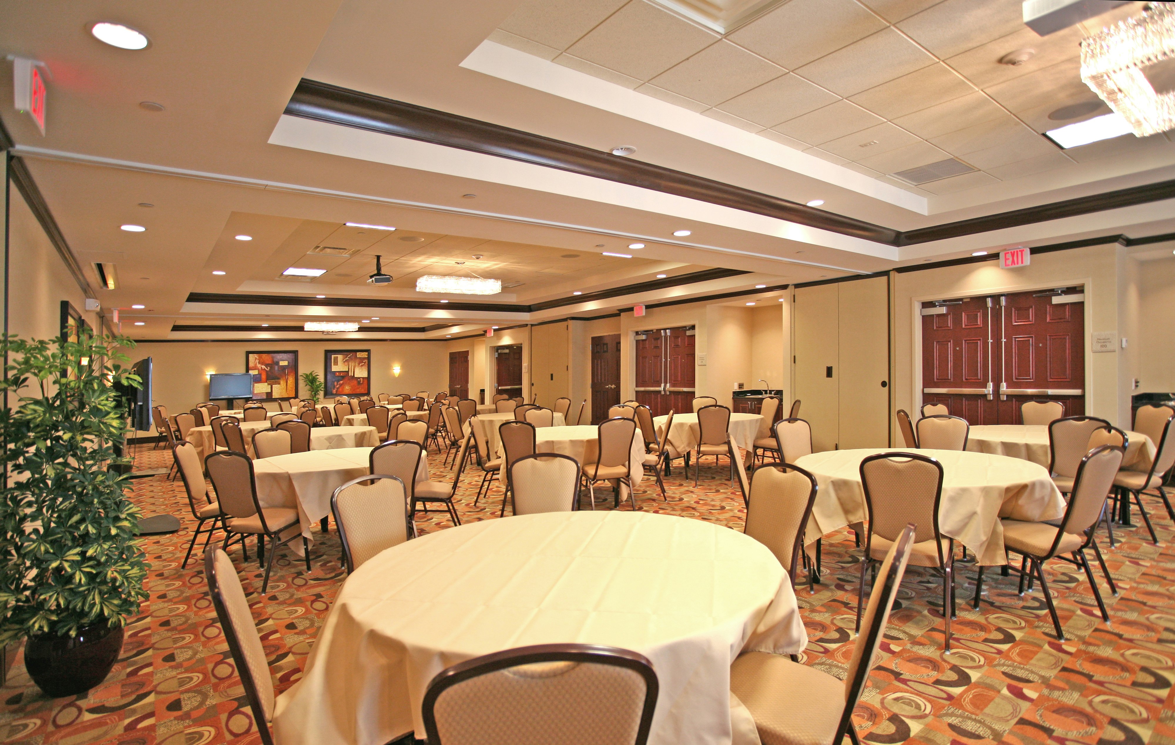 Hilton Garden Inn Cincinnati Blue Ash 11/21