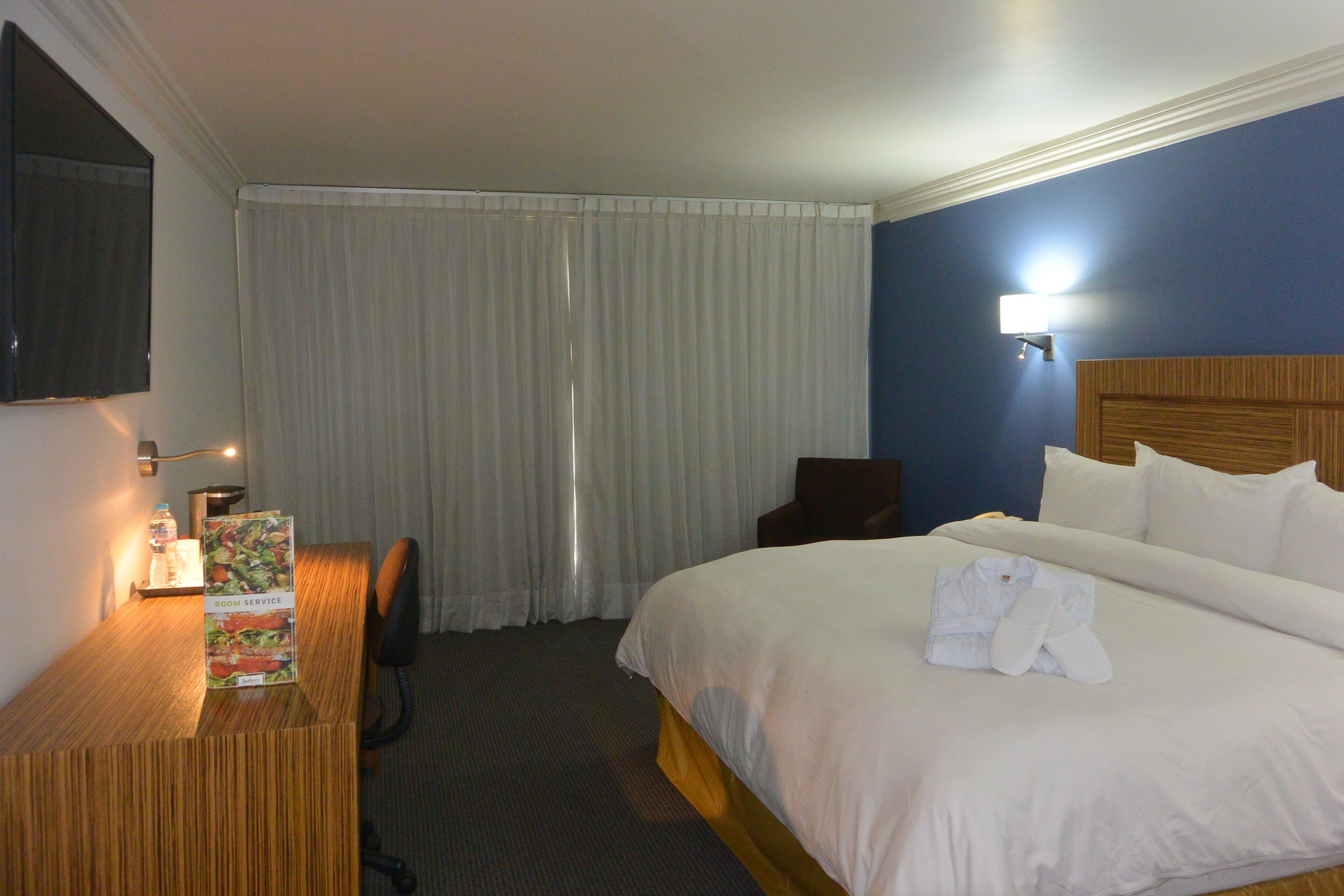 Executive, King Bed