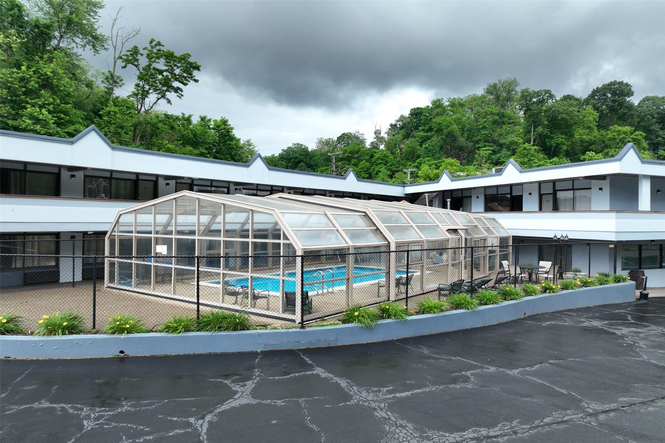 Days Inn by Wyndham Pittsburgh 3/24