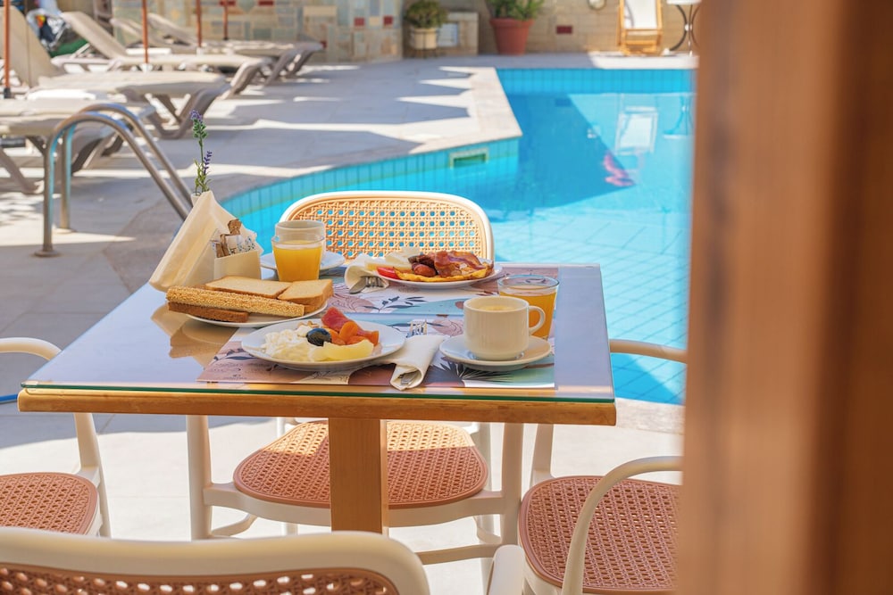 Dimitra Hotel & Apartments by Omilos Hotels 36/48