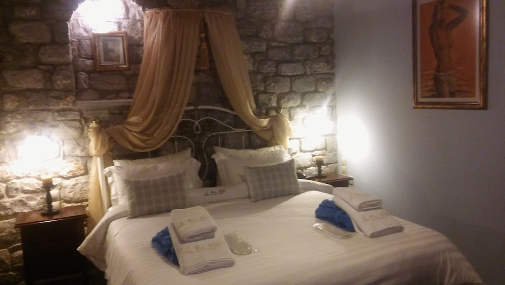 En Plo Luxury Suites 9/50