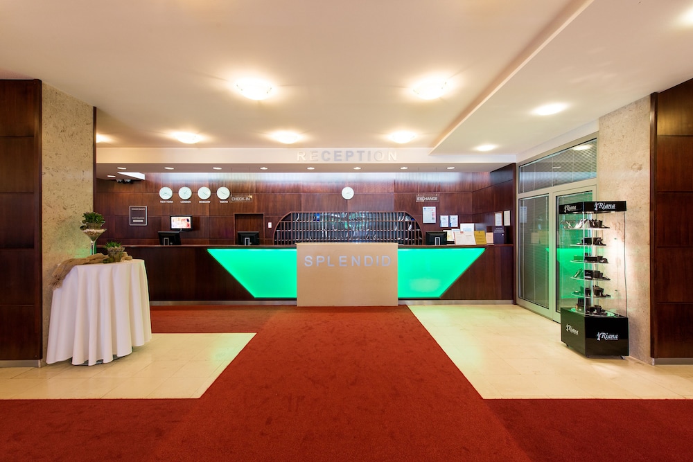 Spa Hotel Splendid Formerly Balnea Splendid Hotel 11/50