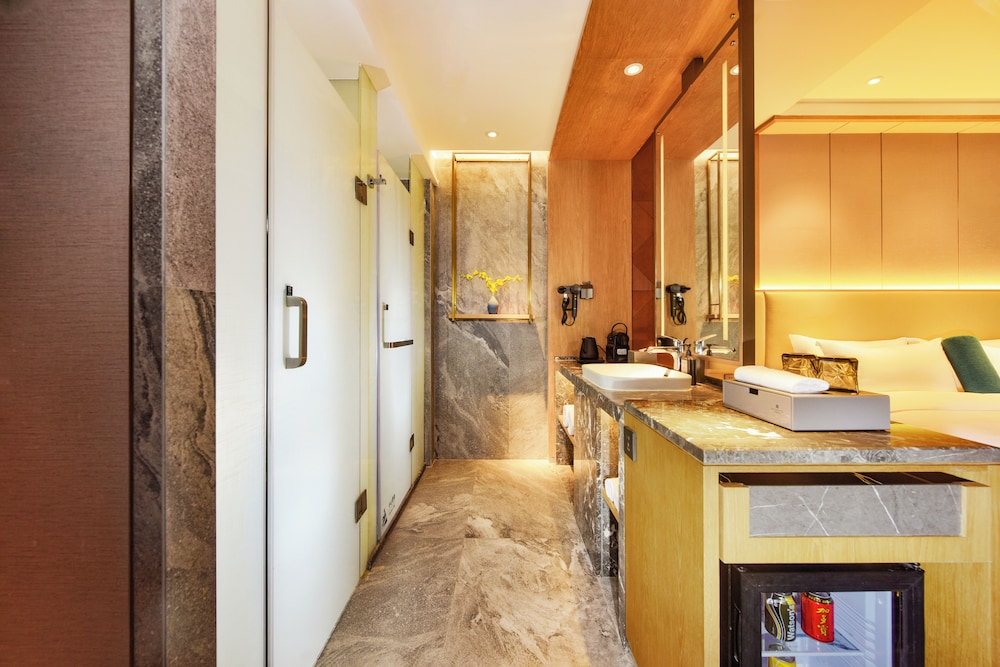 Royce Hotel Shenzhen 47/50