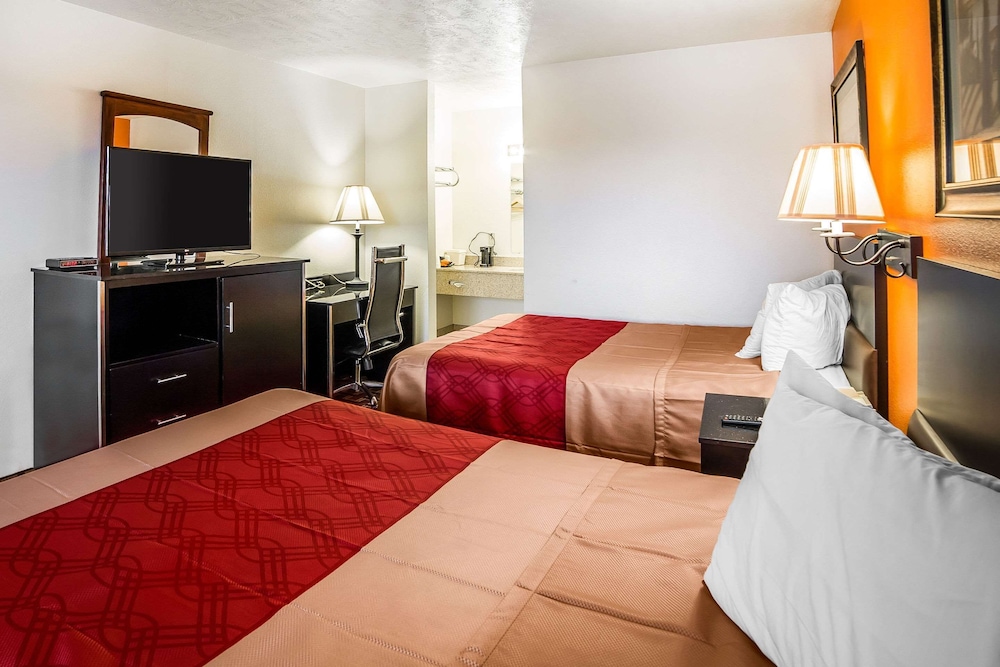 Econo Lodge Downtown Salt Lake 21/42