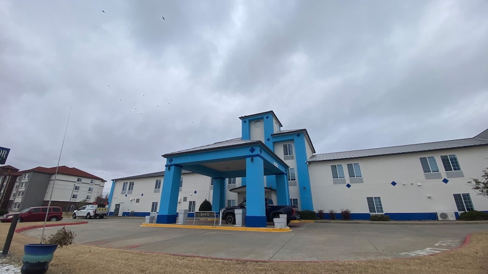 Days Inn by Wyndham Dodge City 50/56