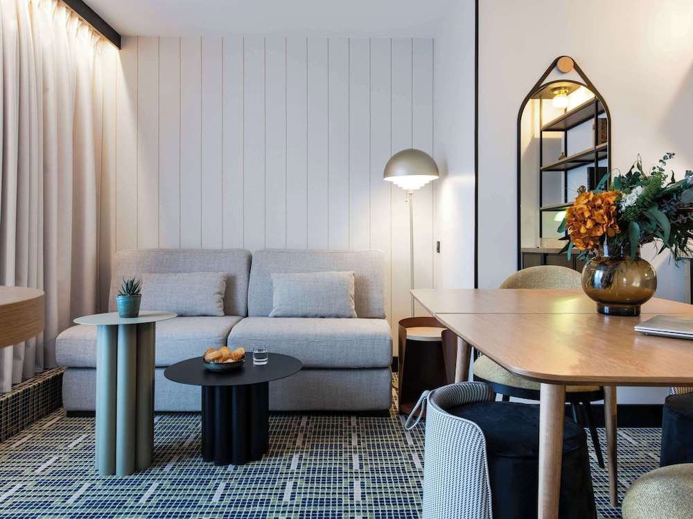 Mercure Paris Bercy Bibliotheque 40/65