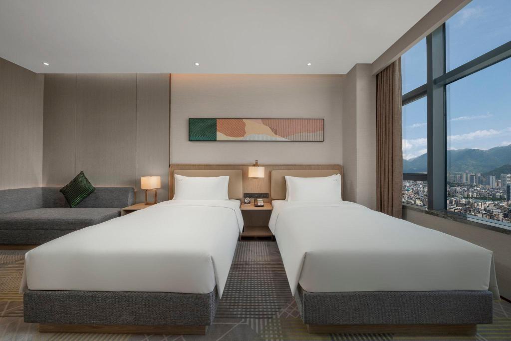 Superior, Twin Beds