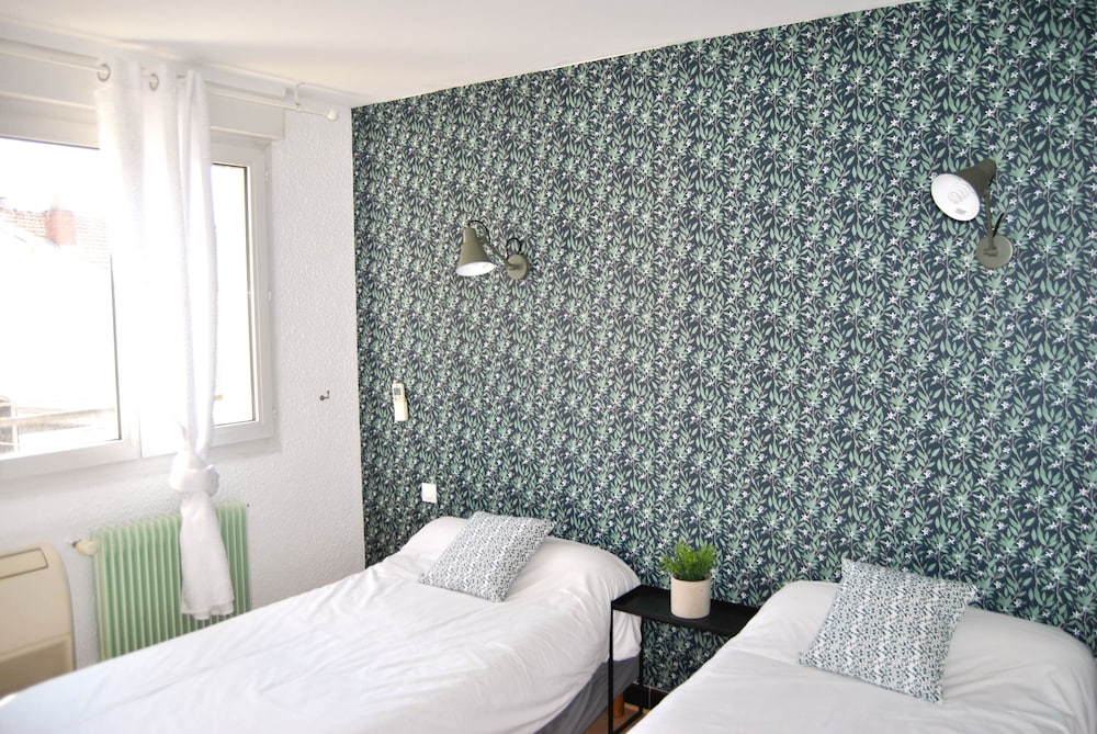 HOTEL LE THUROT 14/50