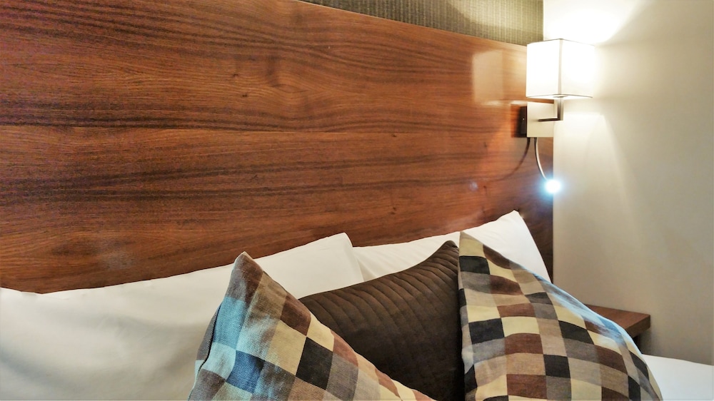 Chester Hotel Victoria 41/65