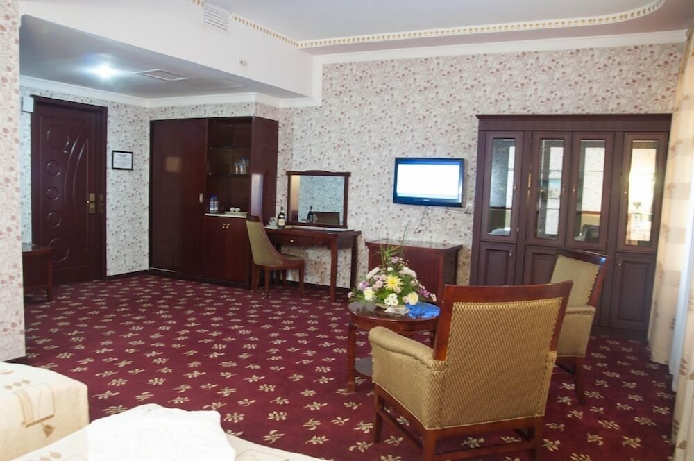 Golden Valley Hotel 19/30