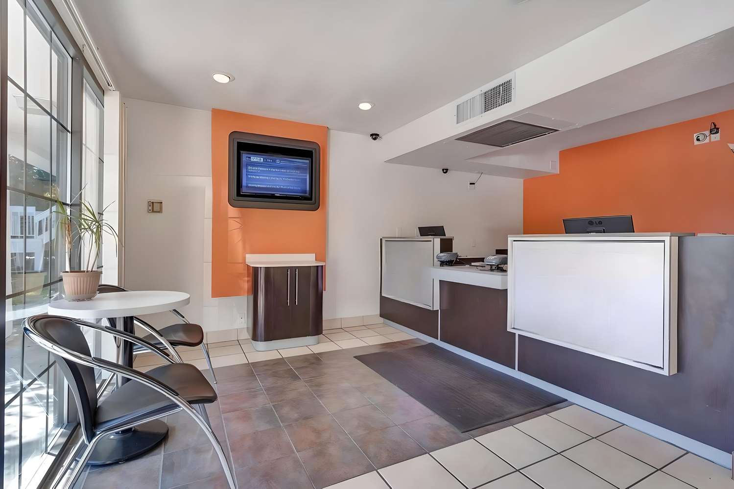 Lobby at Motel6 Santa Rosa - South, SANTA ROSA - CA