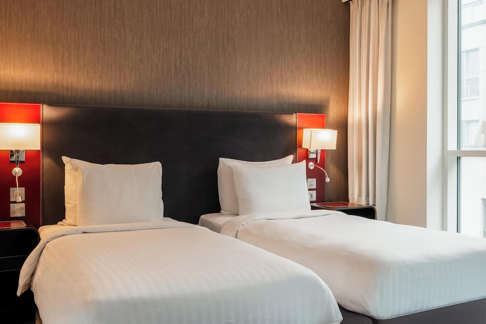 Majestic Hotel Bristol 17/50