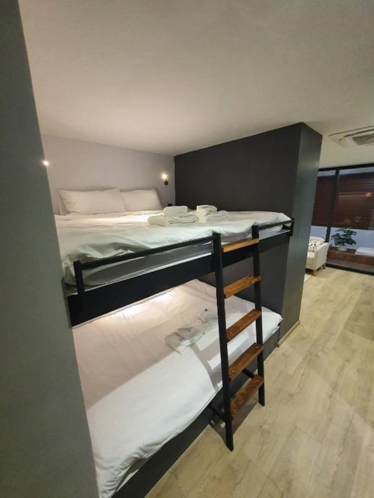 The Nhorm Hotel Ratchada 22/45