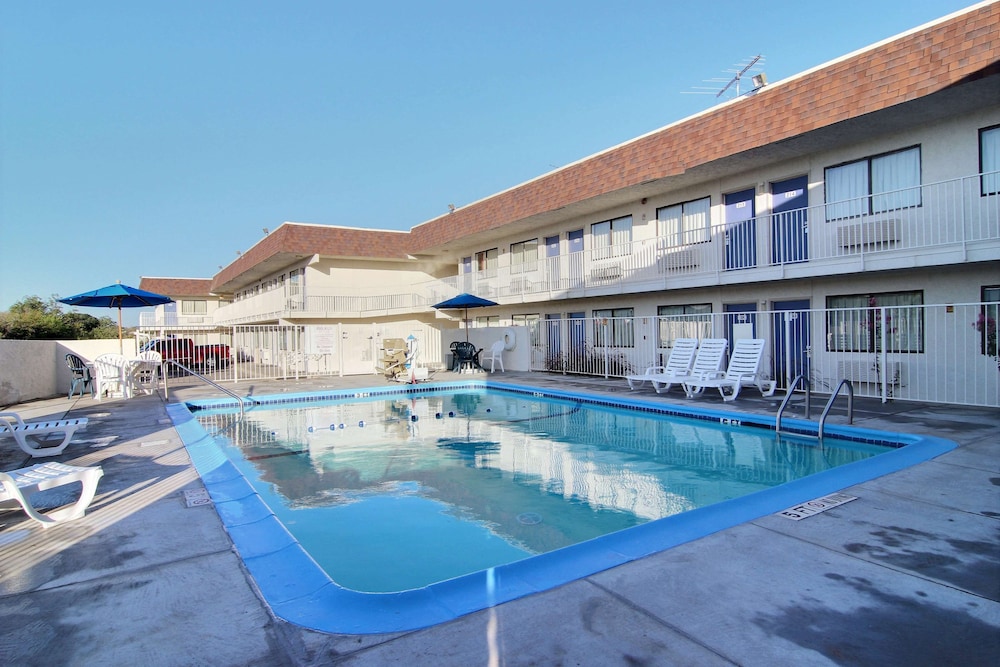 Motel6 San Angelo, TX 51/54