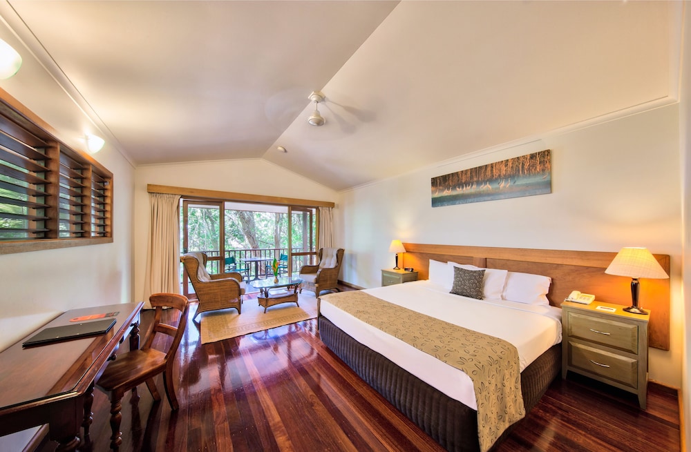 Jungle, Bungalow, King Bed