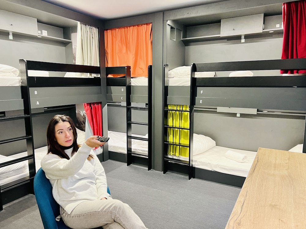 The People Hostel-Les 2 Alpes 10/61