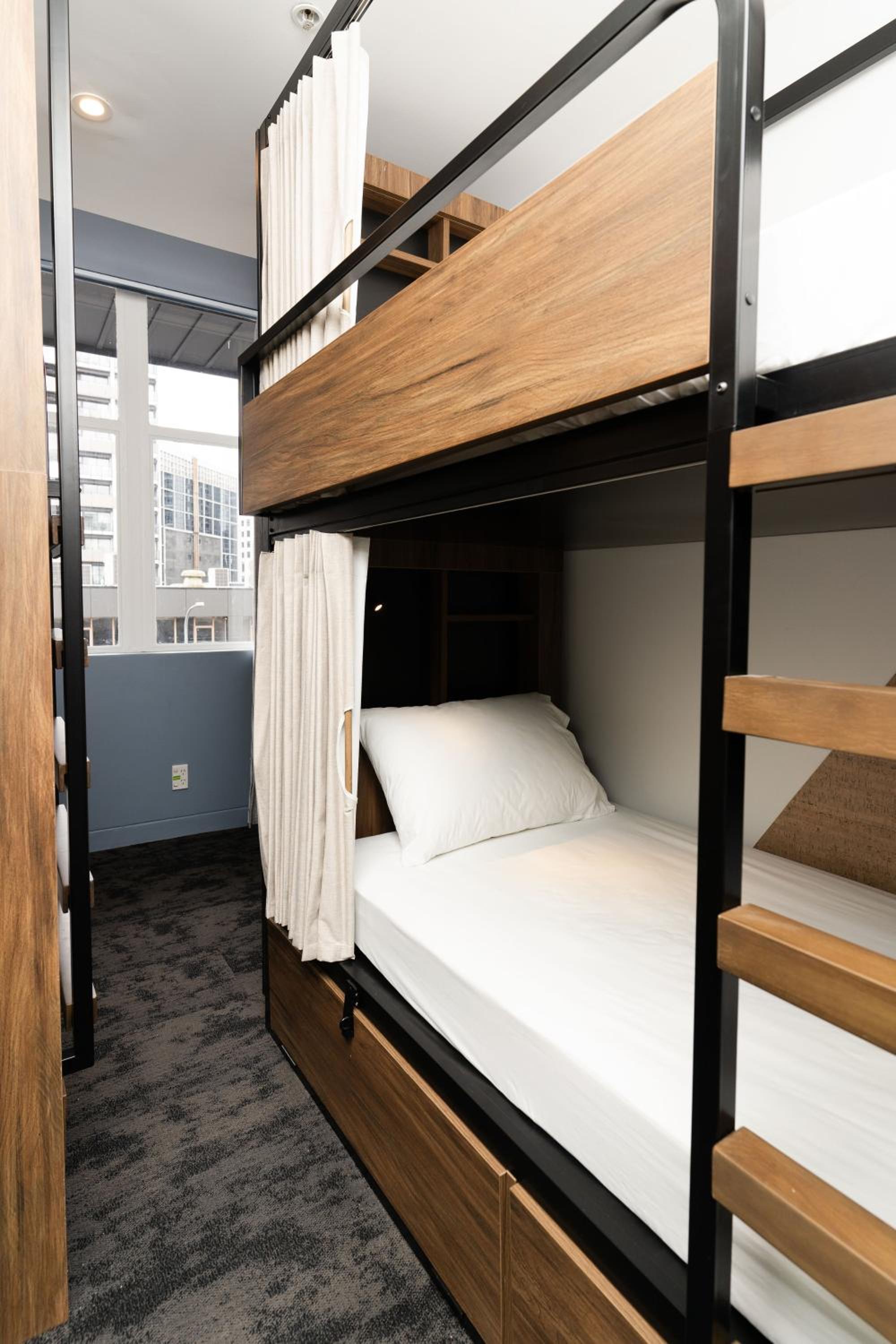 Mixed Dorm, 10 Beds