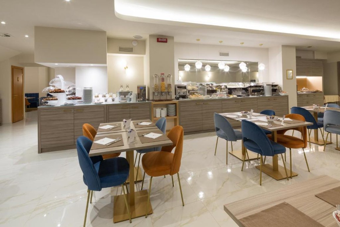 Hotel Nasco 54/62