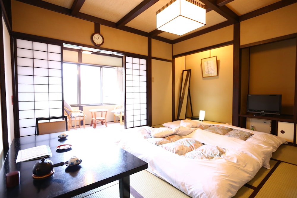 JAPANESE, STANDARD, SHARED BATHROOM