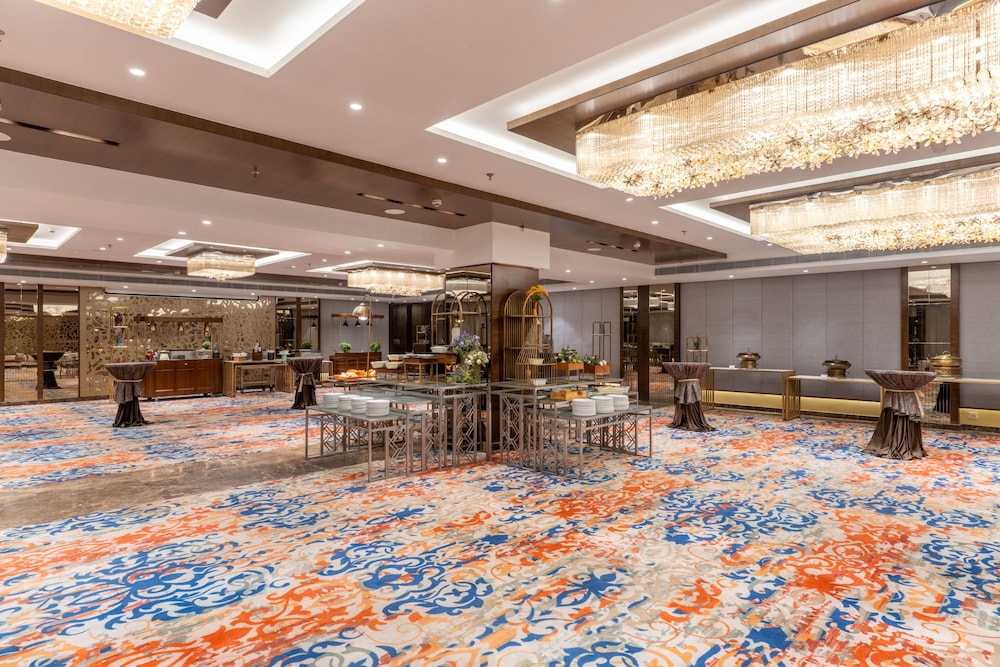 Nirvana Sarovar Portico Gorakhpur 55/62