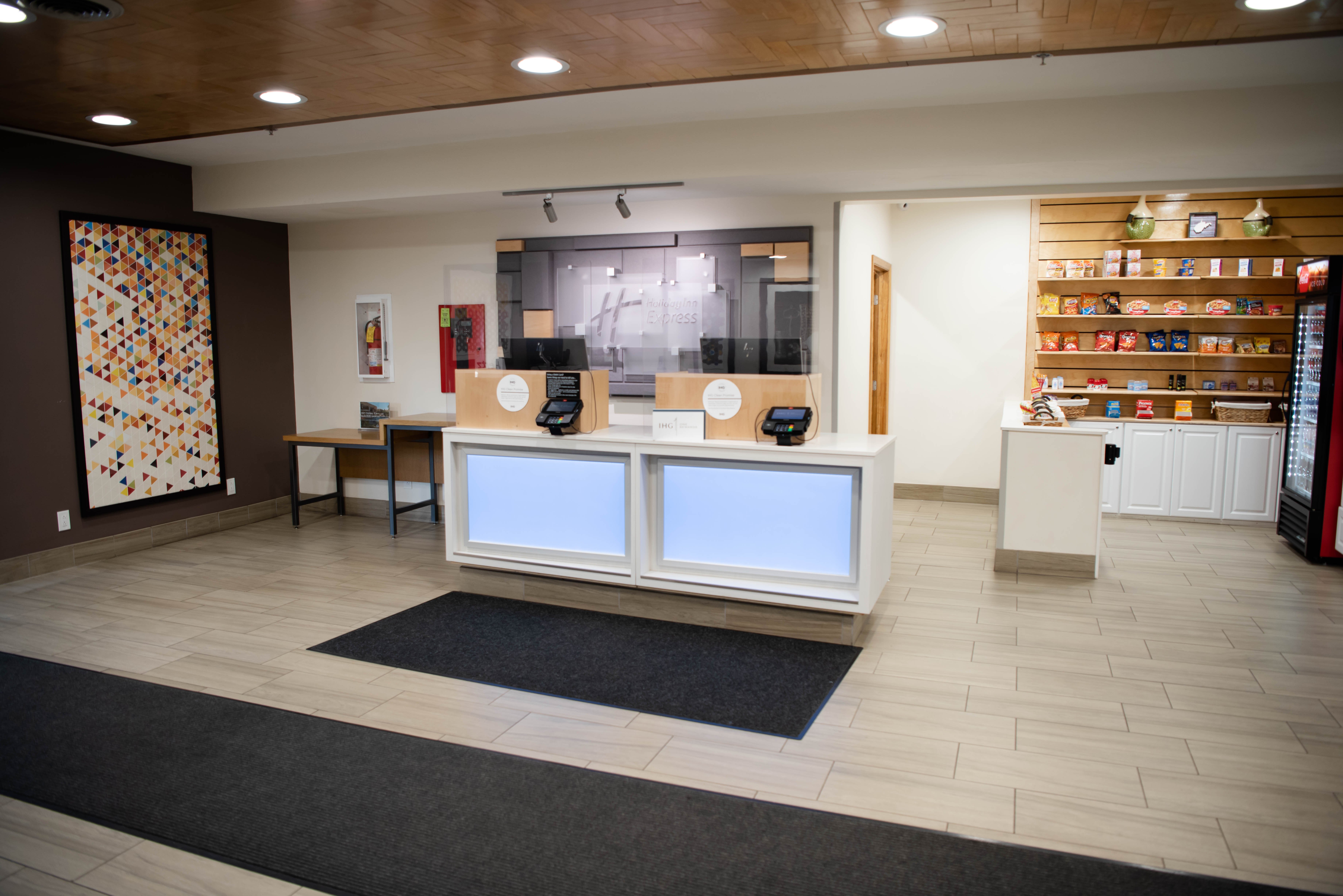 Holiday Inn Express Winfield 4/50
