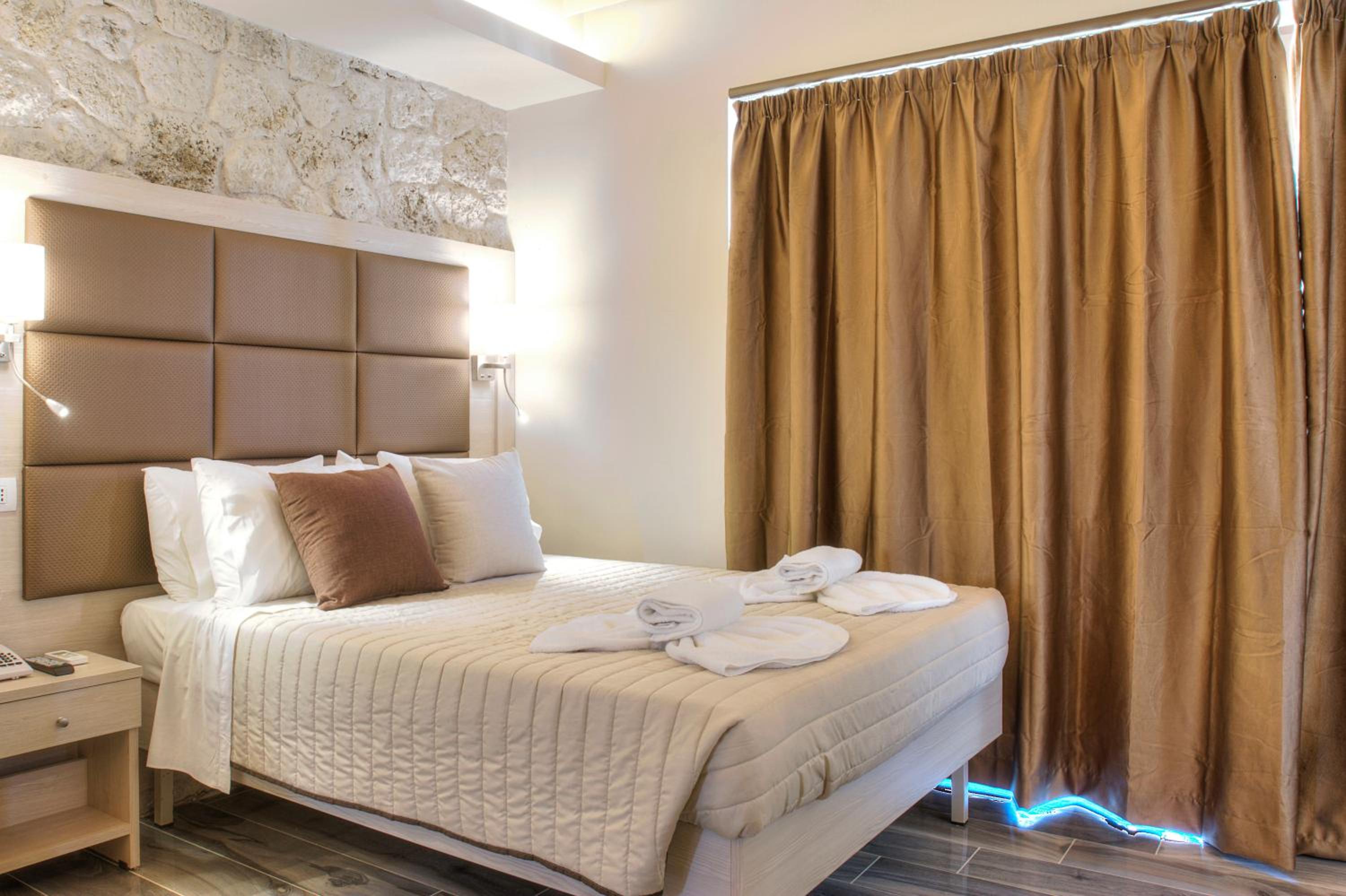 Double Room Deluxe