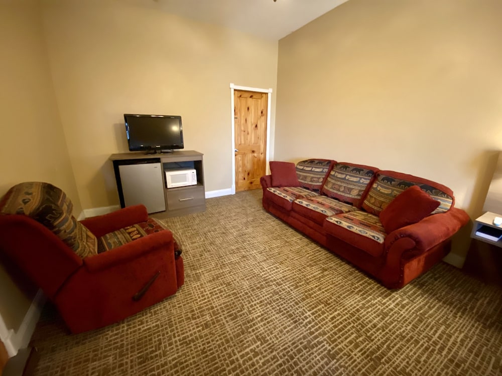Riverchase Lodge 14/31