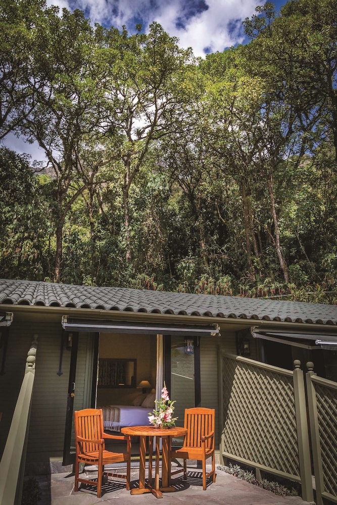Sanctuary Lodge A Belmond Hotel Machu Picchu 1/48