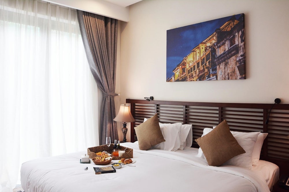 Silk Sense Hoi An River Resort 64/88