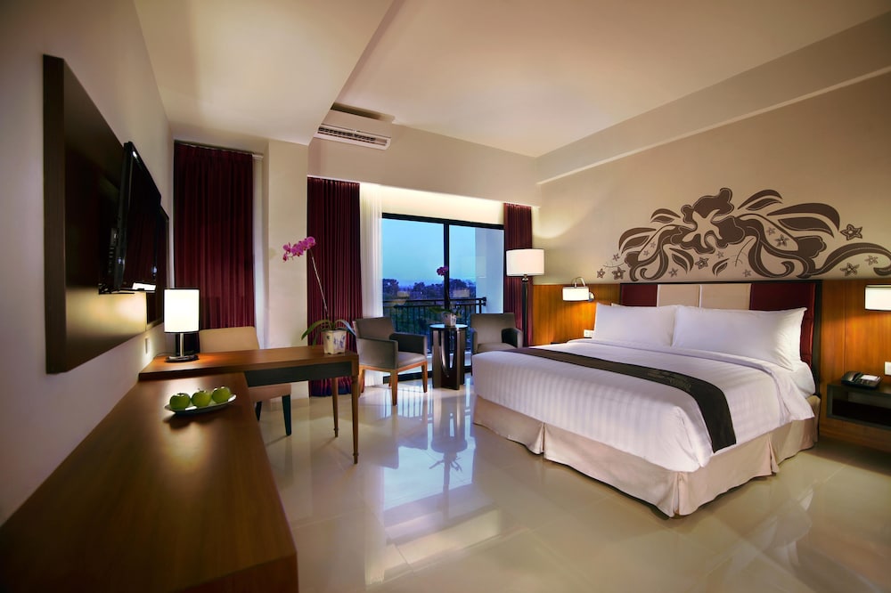 Aston Bojonegoro City Hotel 8/35