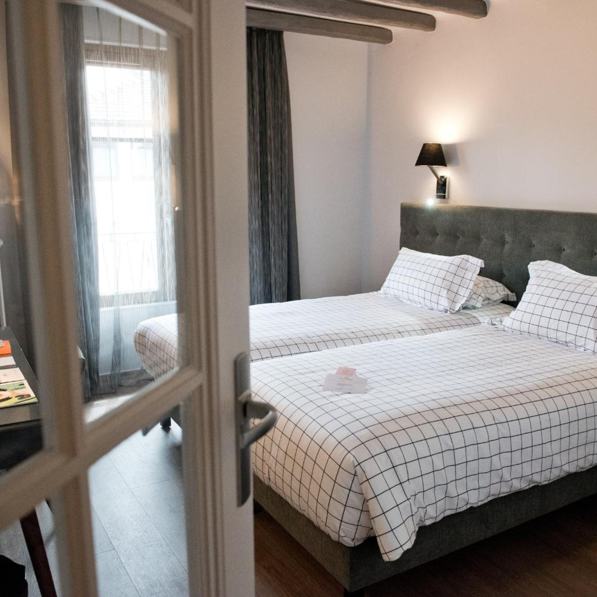 Room, Double Bed