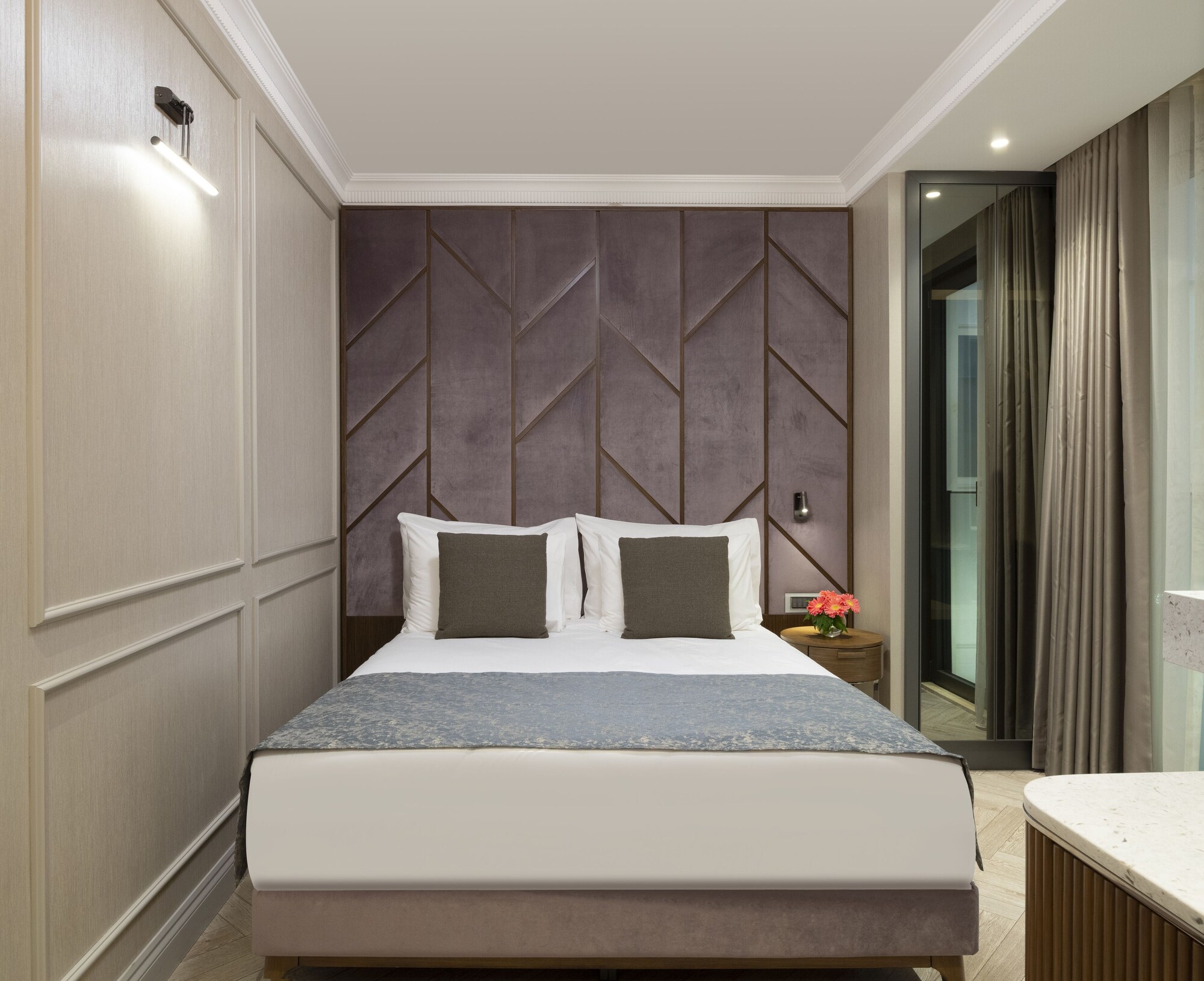 STANDARD, DOUBLE BED