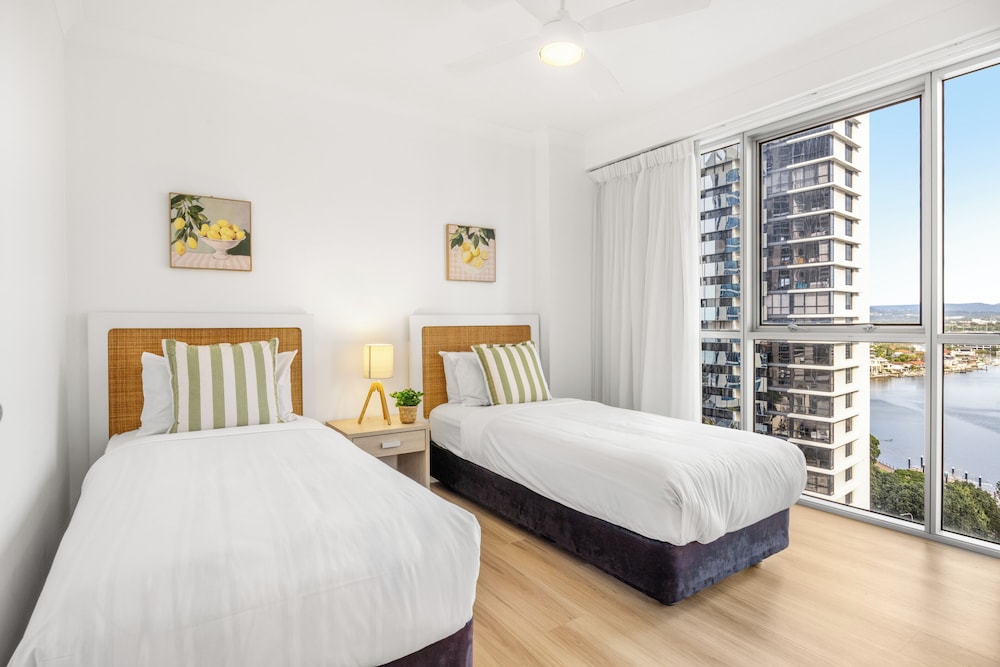 3 Bedrooms, Premium, Apartment, King and Queen and Twin Beds, Ocean View, 2 Bathrooms