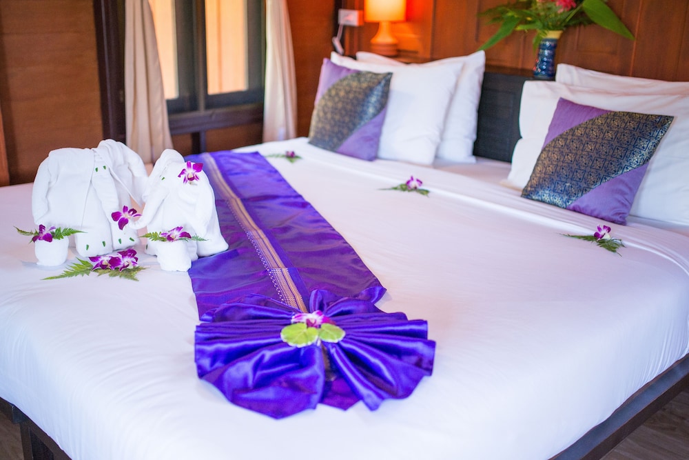 ThaiLife Wellness & Meditation Resort 33/80