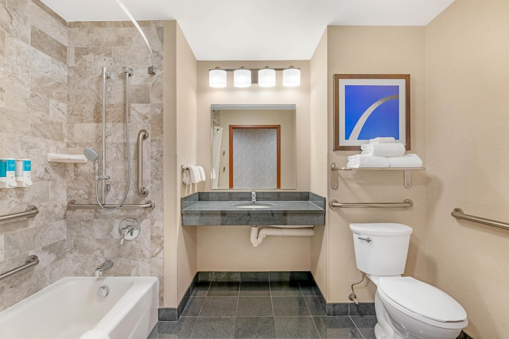 Drury Inn & Suites St Louis Brentwood 49/50