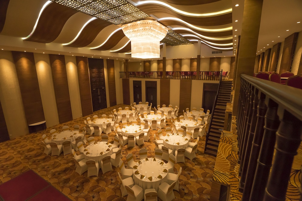 Hotel Alakamanda 50/70