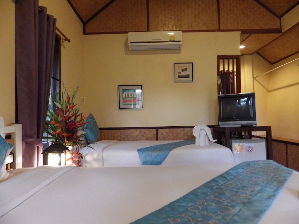 PURA VIDA PAI RESORT 16/65