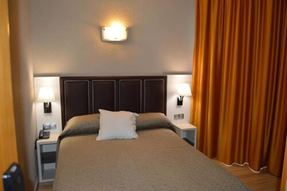 HOTEL CIUTADELLA 45/52