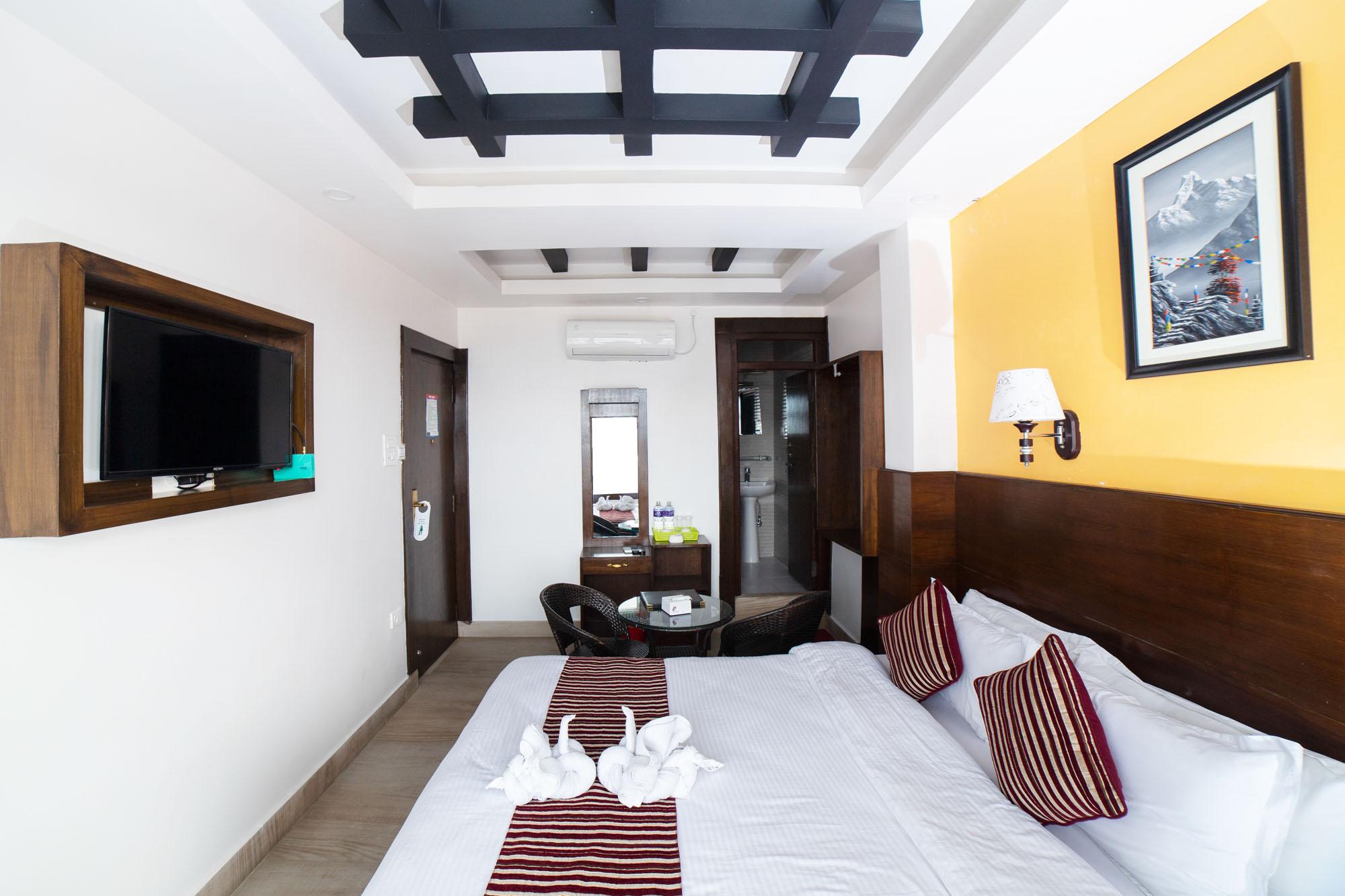 Deluxe, Double Bed