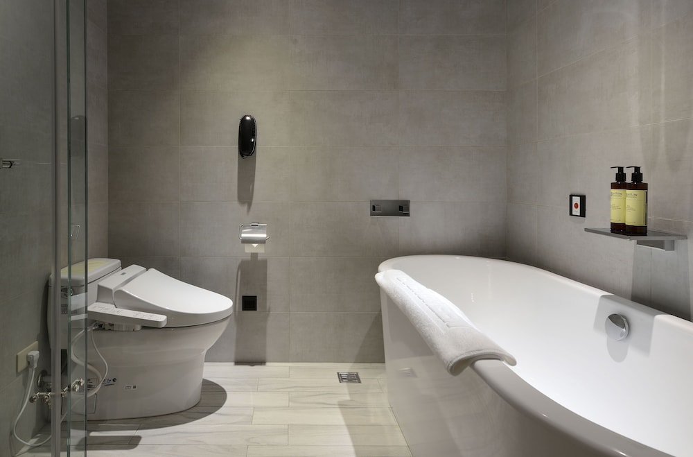 Evergreen Palace Hotel Chiayi 49/50