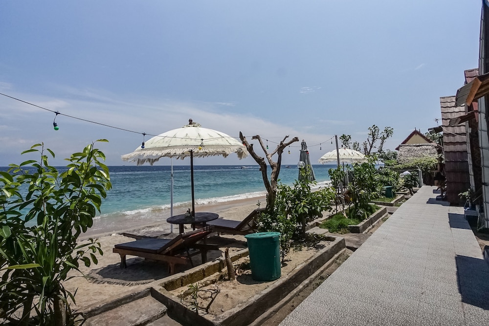 Road Beach Villa 44/53