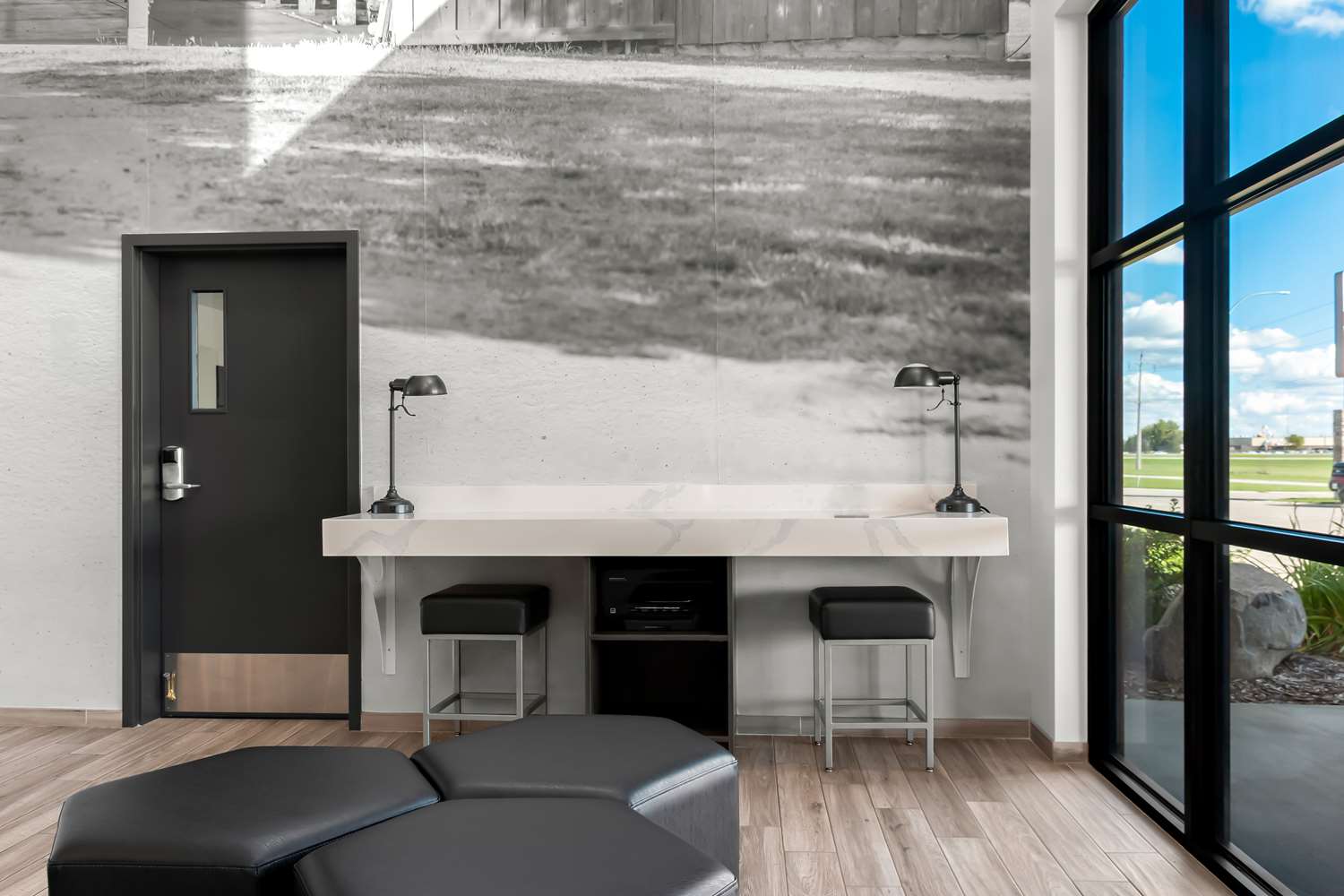 Best Western Plus Morden 1/15