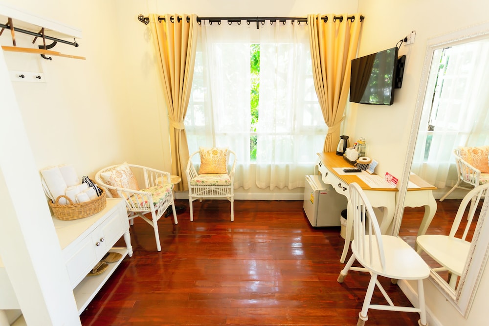 Nai Suan Bed And Breakfast 54/69