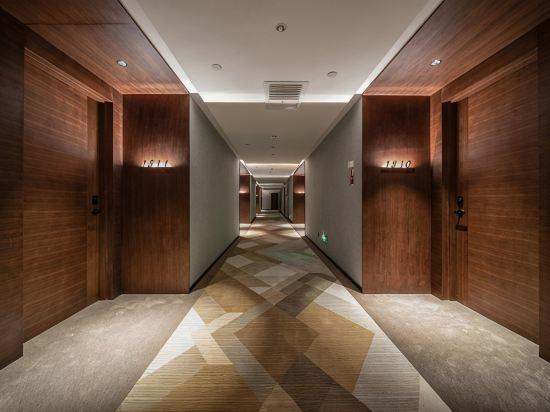 Weide Hotel (Nantong Harmony City) 18/26