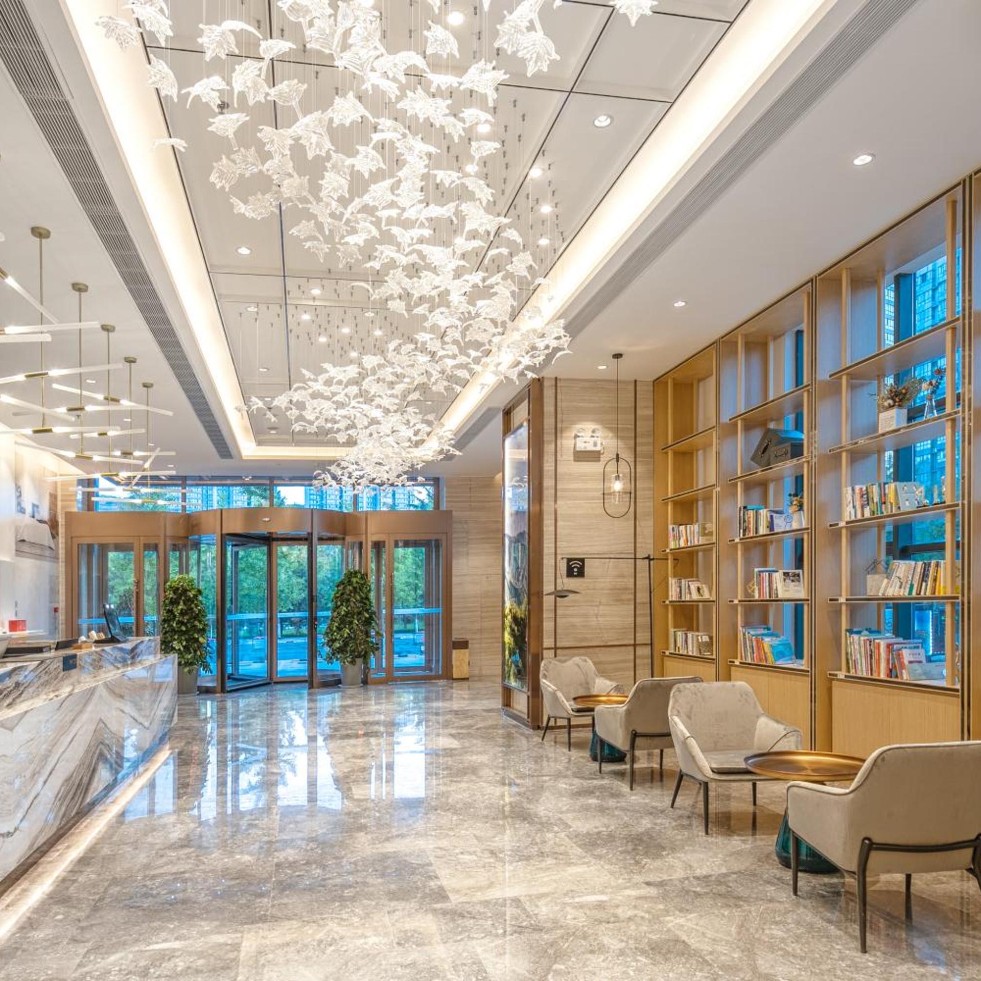 Atour Hotel (Baoji Administration Center, High-speed Railway South Station) 4/51