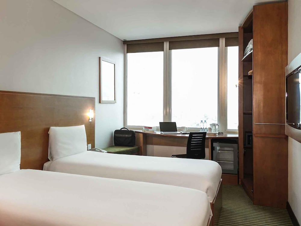 ibis Kuwait Salmiya 21/76