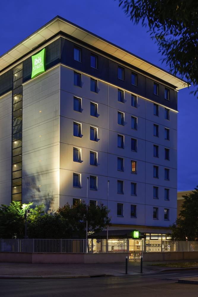 ibis Styles Paris Gennevilliers 2/50
